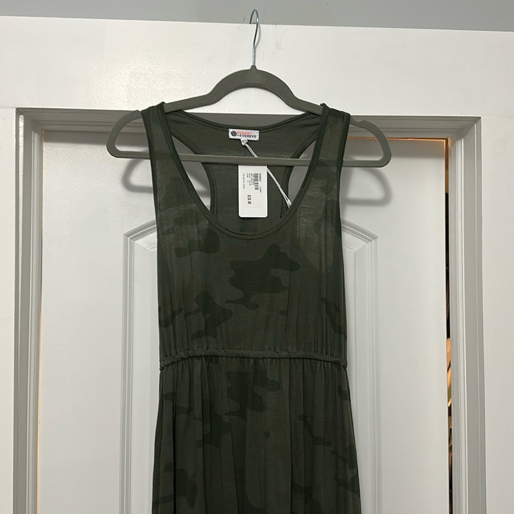 NWT women’s Sundry dress